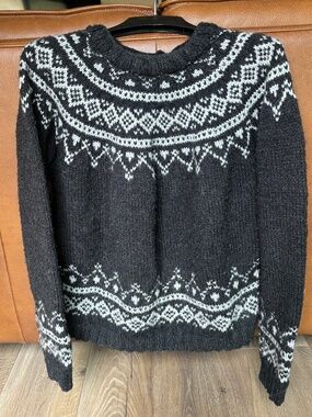 Hand Knit Fair Isle Homemade Sweater Medium